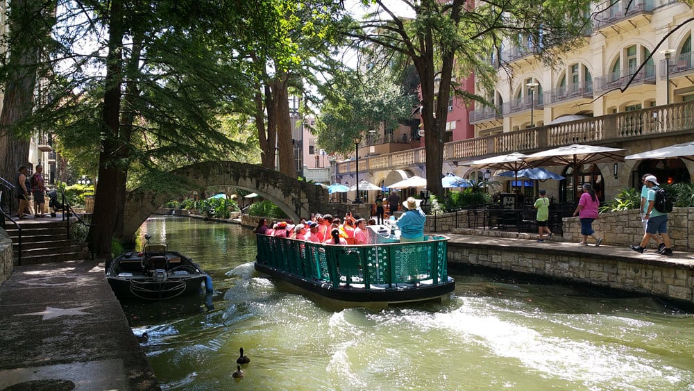 riverwalk-san-antonio